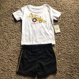 NWT Swiggles Marching Yellow Tractor Outfit Short Sleeve Top and Shorts